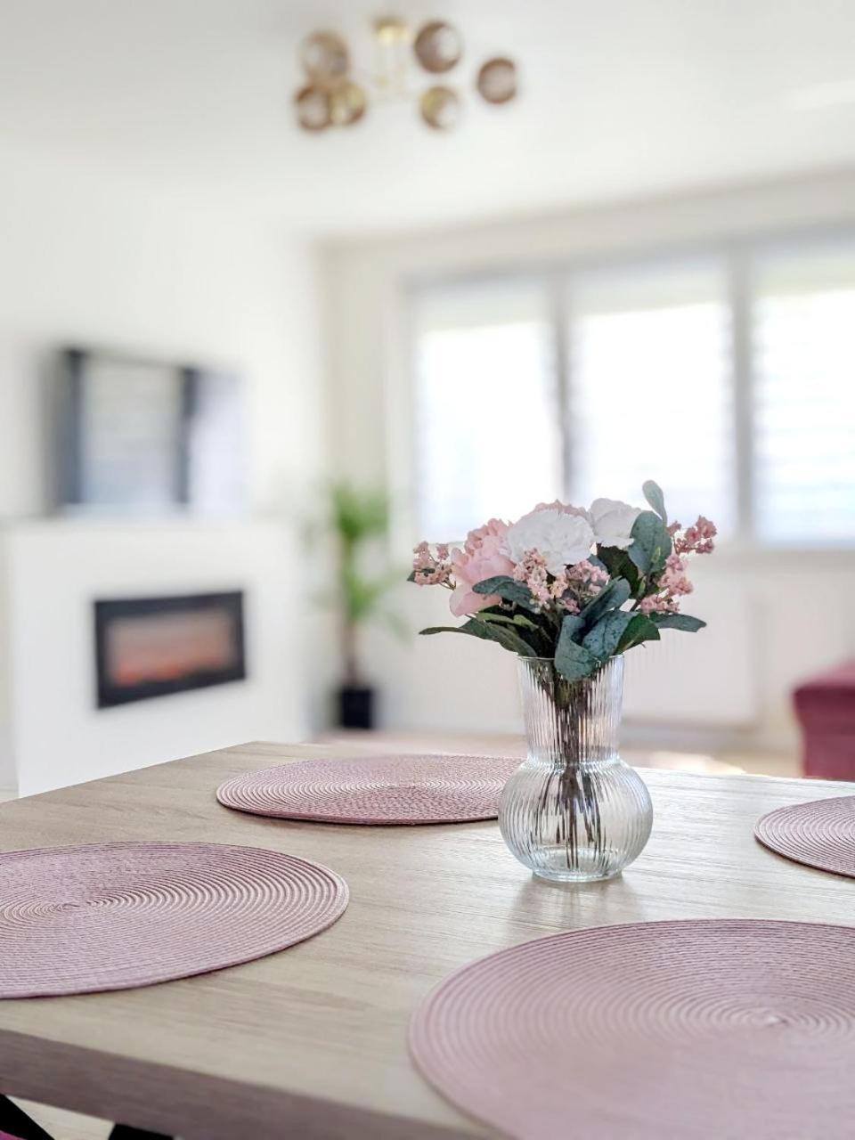 Comfortable Flat With Garden Apartment *