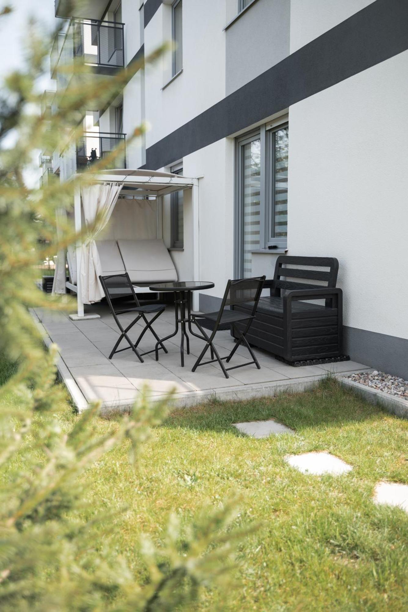 Apartment Comfortable Flat With Garden Posen